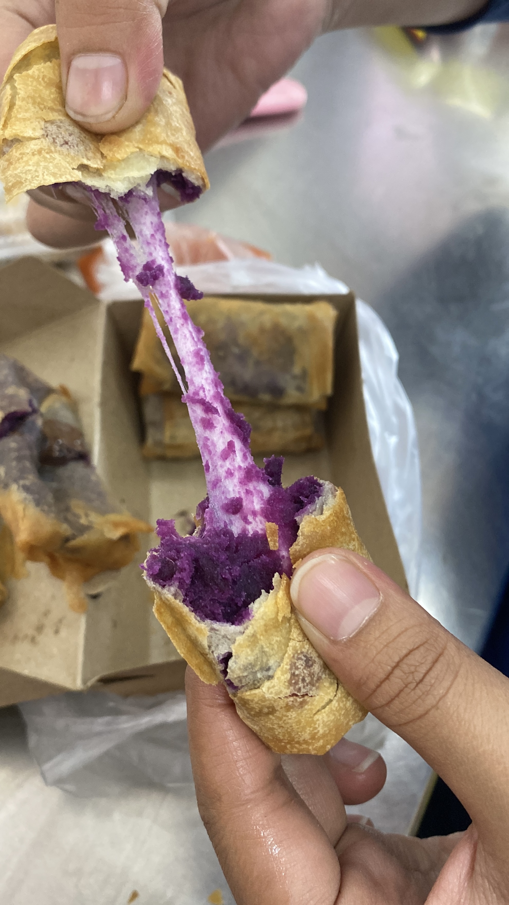 Lumpia Ubi Ungu Mozza Isi 4