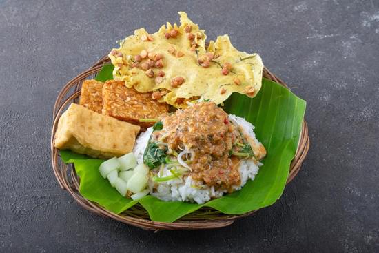 Nasi pecel ( pecel ria )