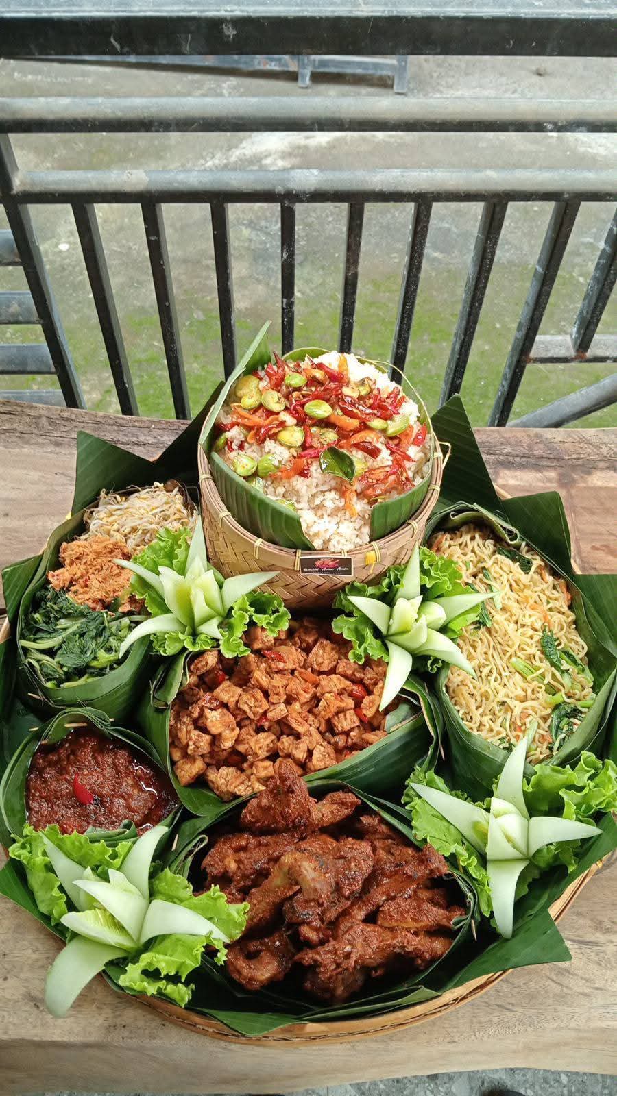Tumpeng liwet
